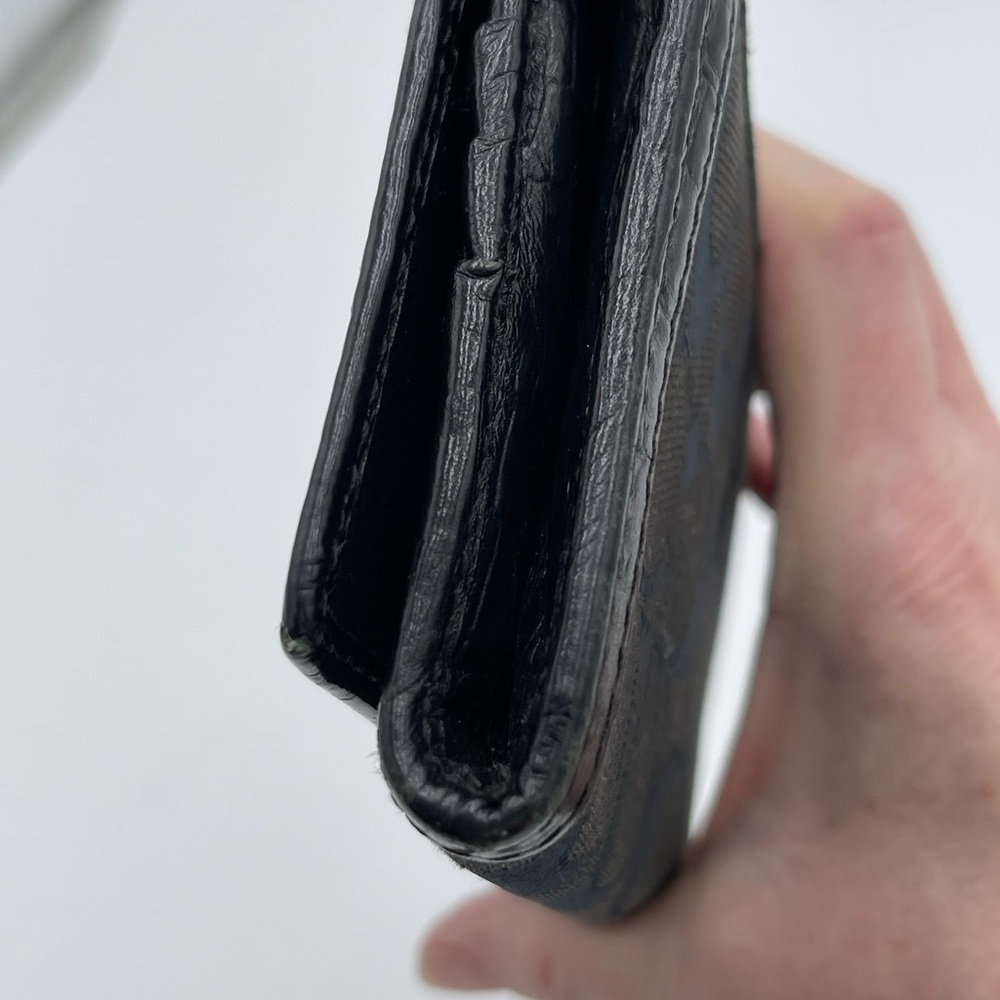 Coach Black Leather Wallet with Textured Finish - Picture 4 of 10